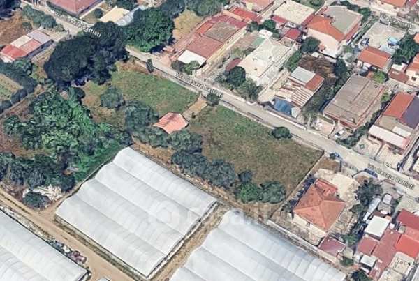 Terreno agricolo in commerciale in Via Cesare Battisti 15
