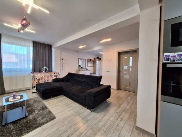 Casa cu 5 camere, de vanzare in Jucu ,  teren de 364 mp.