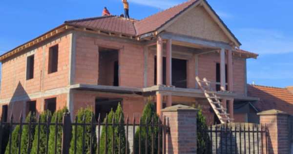 Casa de vânzare gătaia