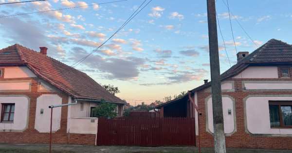 Case de vanzare in cenad
