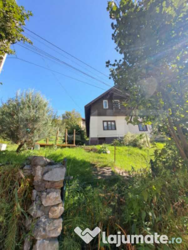 Casa in moieciu,sat cheia
