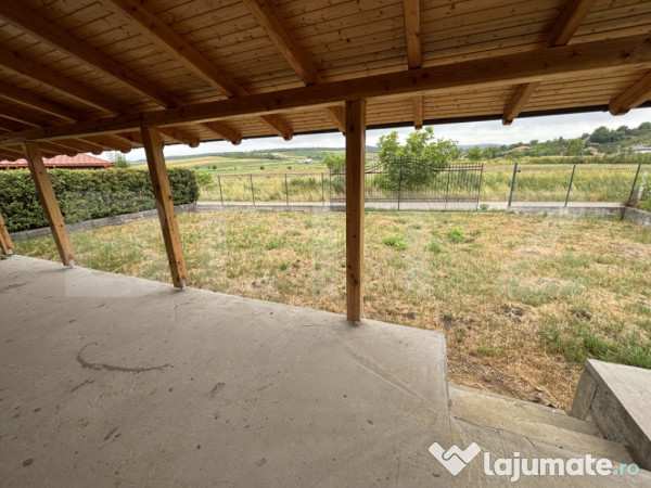 Casa de vanzare zona linistita