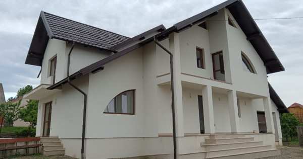 Vila de lux in scheia