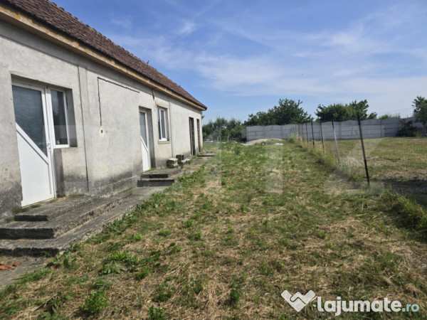 Casa 4 camere 91 mp - 450mp teren