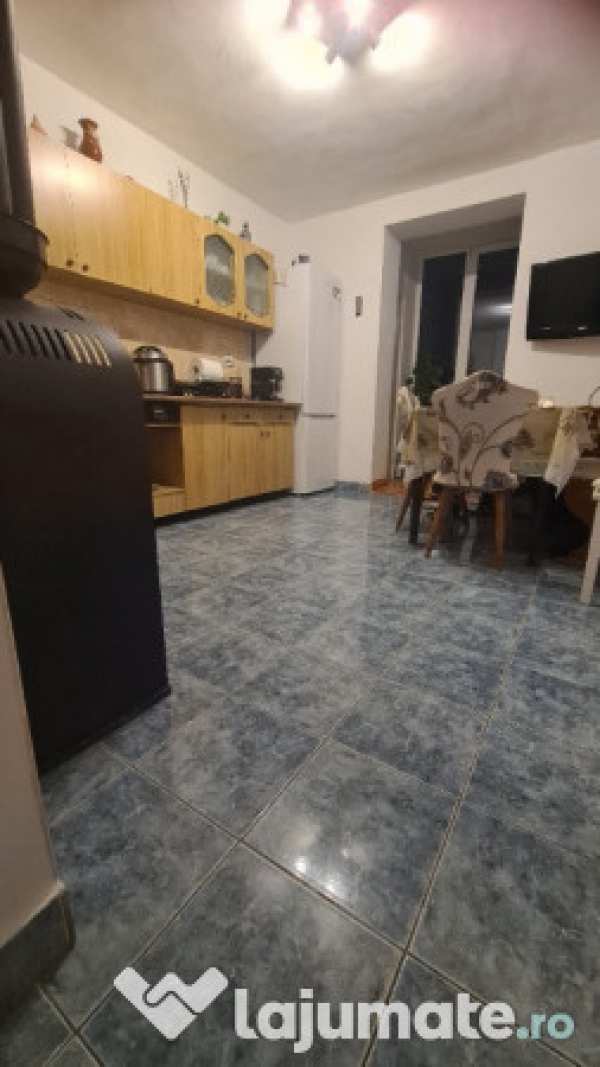 Apartament poieni