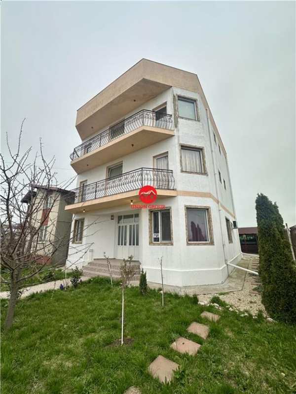Afacere la cheie - pensiune 11 camere si 11 bai - costinesti
