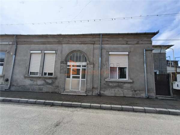 Exclusivitate !  casa p+1 si spatiu comercial zona garii
