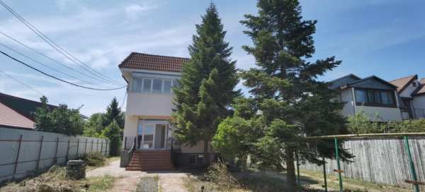 Vila s+p+1 teren=1438 mp, 367mp construiti varsatura