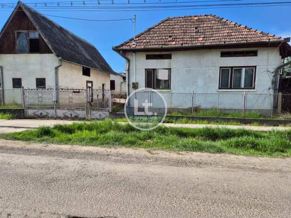 Casa si teren de de vanzare la 3 km de tg mures