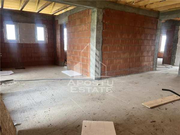 Duplex pe parter cu teren de 400mp, in cornesti