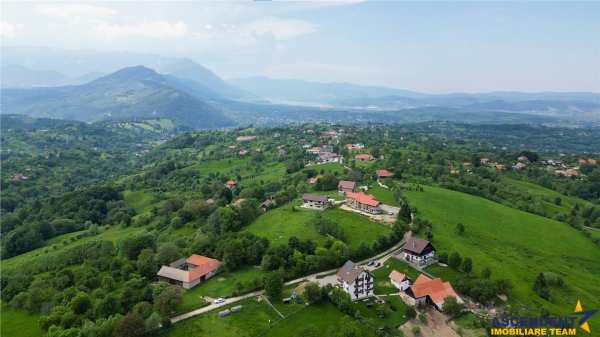 2.800 mp teren intravilan cu priveliste de vis bran. sohodol, brasov