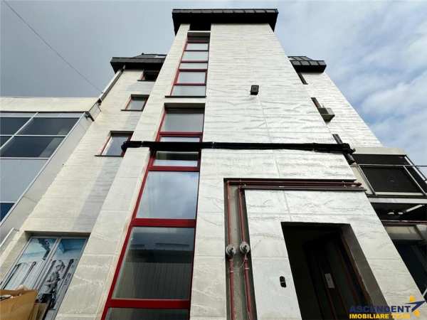 3d&film!unitati:comerciale/ birouri/ cabinete,apreciata linie,cladire improspatata
