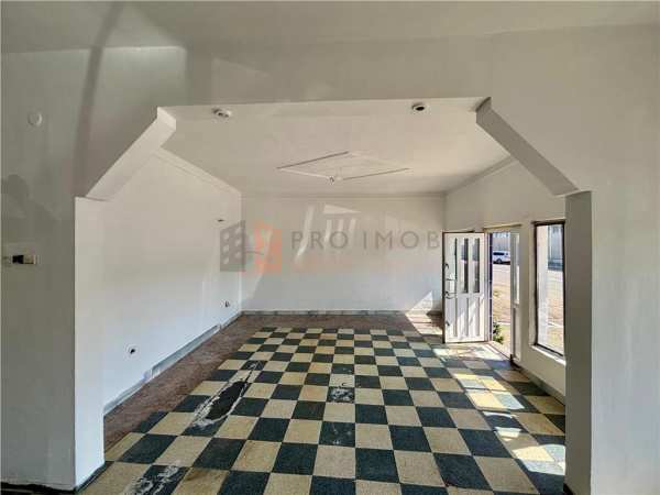 Spatiu comercial zona str. horticolei