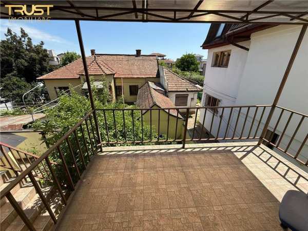 Cazare muncitori | 8-10 pers | ac | parcul fraternitatii | parcare | curte