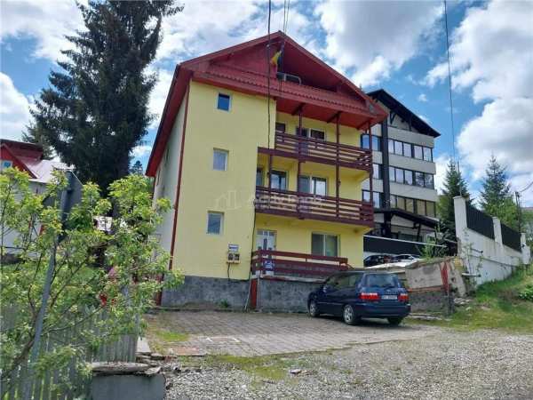 Vila / pensiune  12 camere  - afacere la cheie- predeal  clabucet