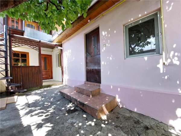 Casa tip p+m, amprenta 80 mp, teren 105 mp, str. libertatii