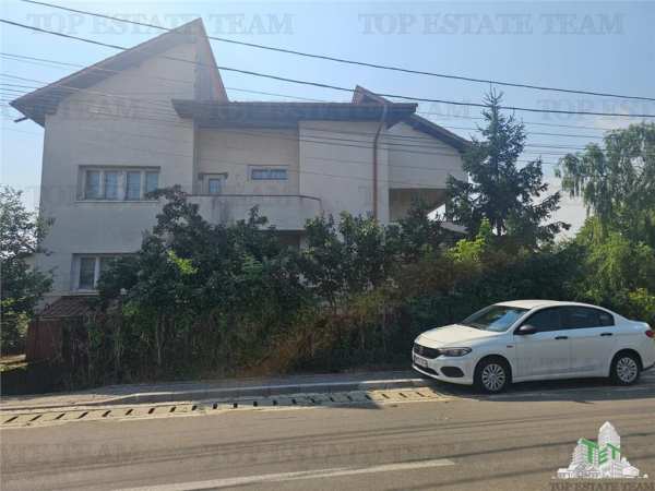 Vila spatioasa 6camere+garaj in centru bolintin-deal