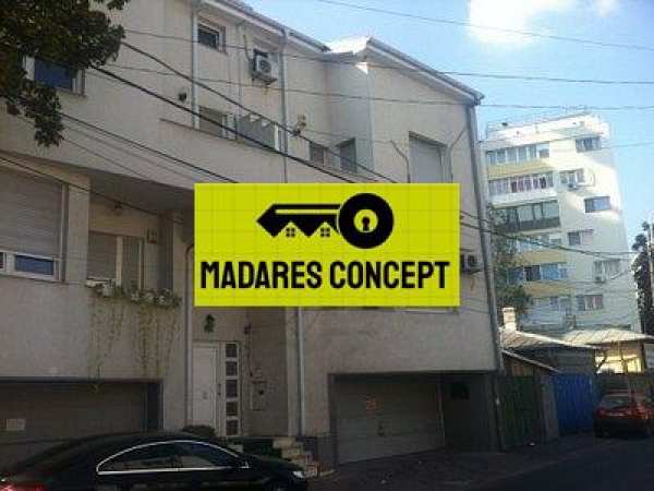 Vila de lux d+p+2 , 8 dormitoare , 380 mp, langa parcul circului ã¢â¬â ideala locuinta sau birou reprezentativ
