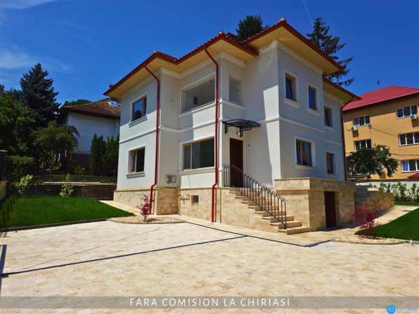 Casa de inchiriat in zona centrala a ramnicului
