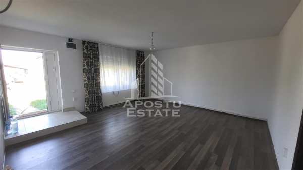 Casa individuala de caramida,3 camere si teren de 800 mp,parta