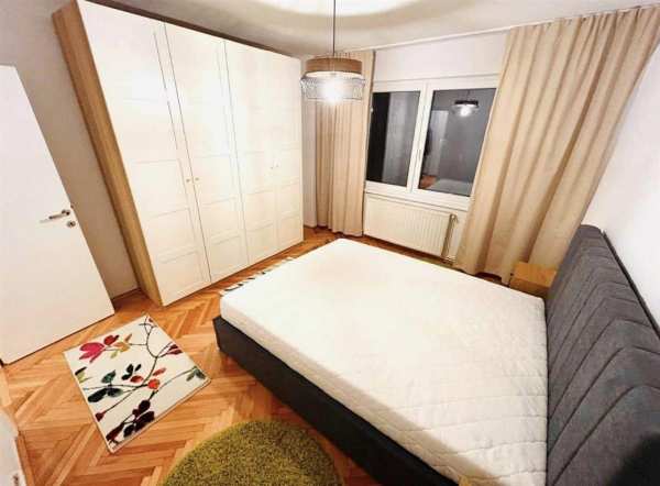 Apartament zona centrala etaj intermediat 64 mp renovat prima inchiriere