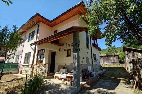 Proprietate cu vibe rural si potential turistic