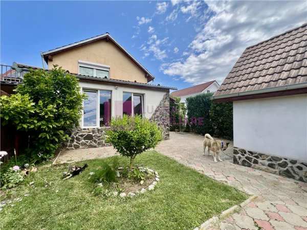 Casa tip duplex de vanzare | pod | garaj | teren 403 mp