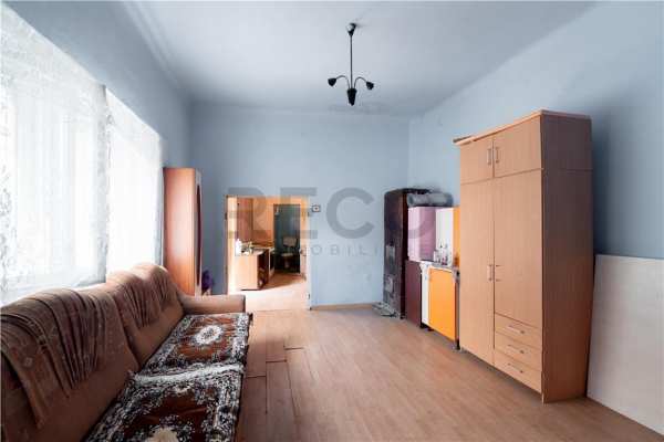 Reco, casa din caramida, zona velenta, oradea