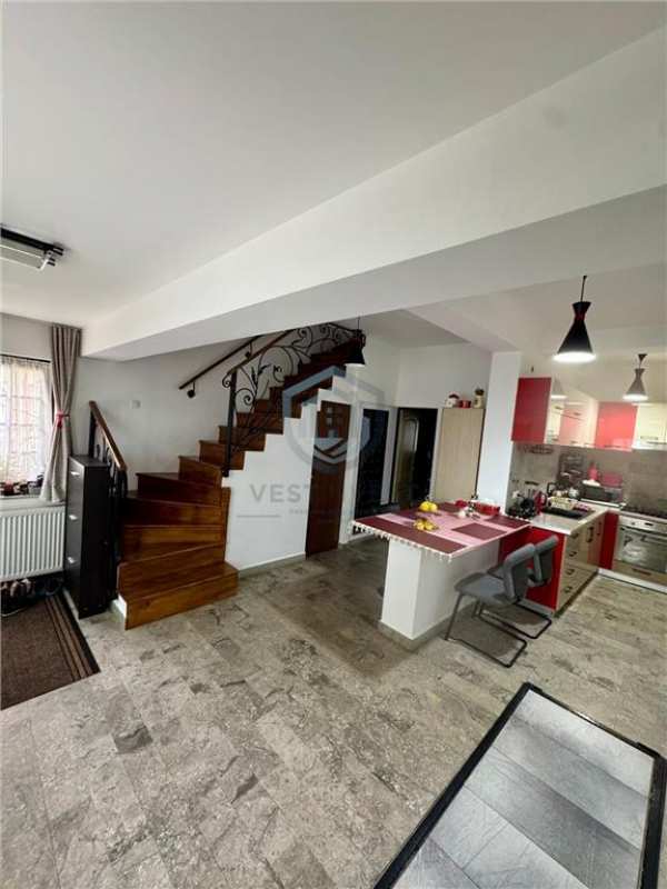 Casa cu 3 camere, ultracentrala