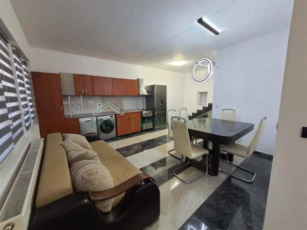 Vanzare casa 4 camere, calugareni