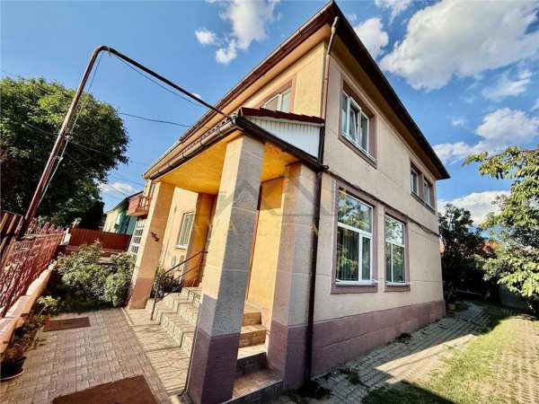 Casa individuala 4 camere - zona fabric