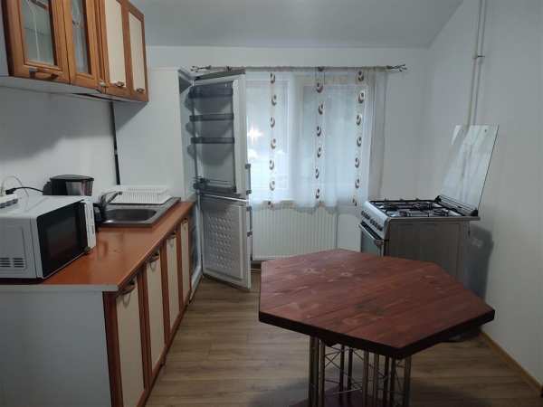 Apartament cu 4 camere, 7 noiembrie, targu mures