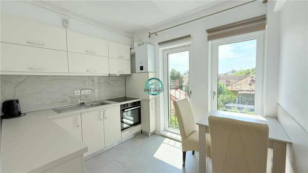 Inchiriez apartament cu 2 camere, bloc nou, in 7 noiembrie