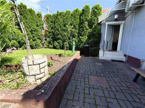 Spatiu birouri zona centrala 50mp curte separata