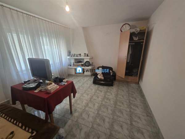 Apartament cu patru camere zona campului fagaras