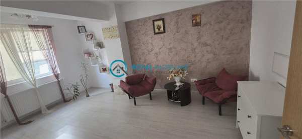 Royal imobiliare  - inchiriere spatiu comercial zona 9 mai