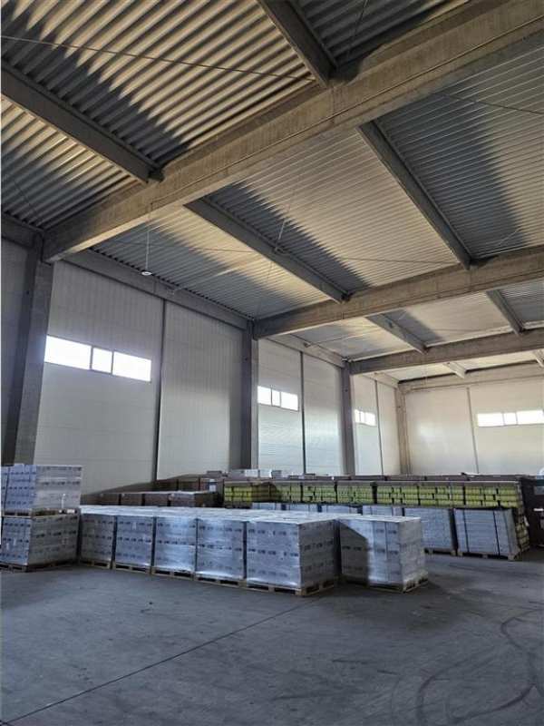 Spatiu industrial - 2300 mp - productie - depozitare