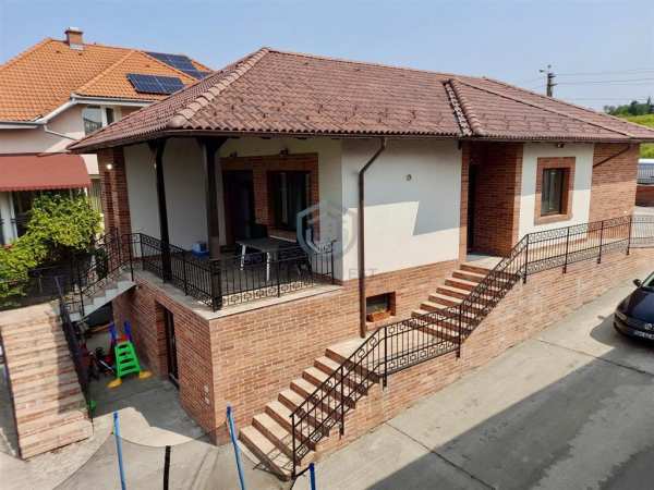 Casa de vãâ¢nzare la cheie, d+p, zona dealuri oradea