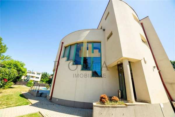 Inchiriere vila 7 camere cu piscina si gradina erou iancu nicolae