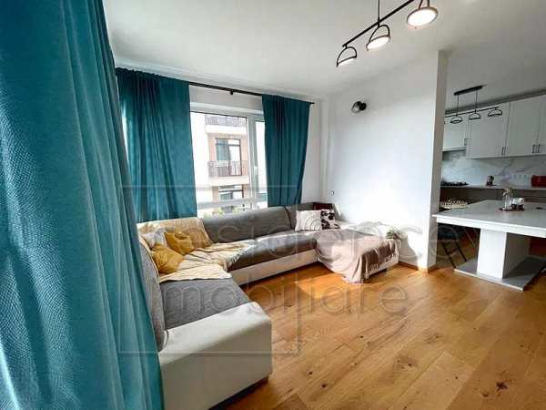 Apartament modern cu 4 camere, europa, zona profi+garaj