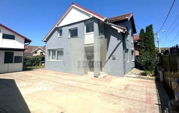 Casa individuala 4 camere 2 bai si garaj de inchiriat in gusterita