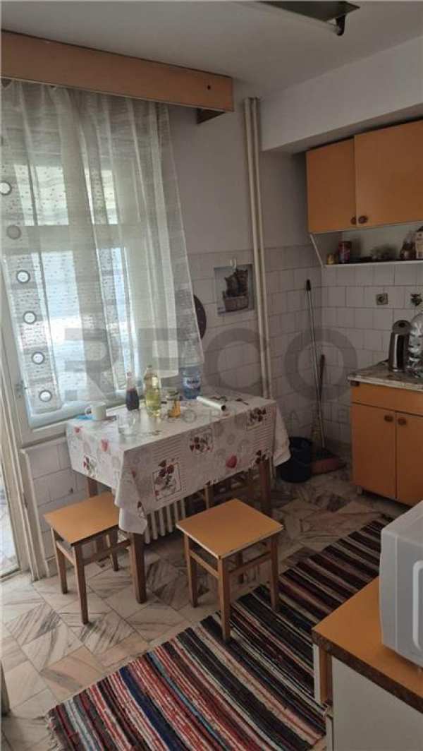 Reco apartament ultracentral 100 mp