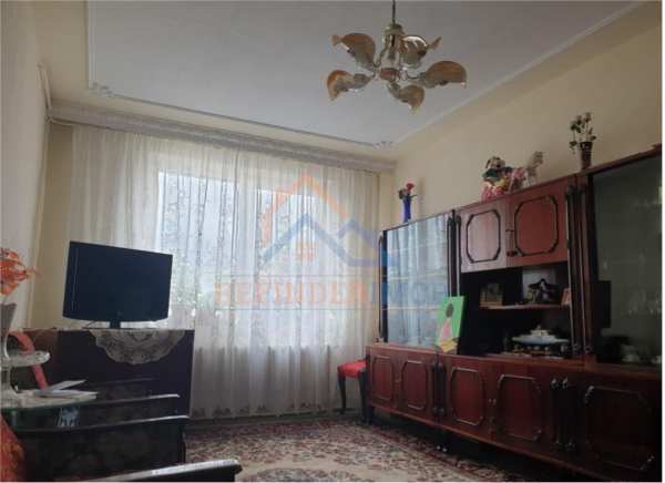 Apartament de vanzare 2 camere zona berceni - piata sudului
