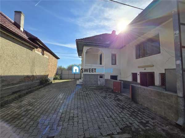 Case de vanzare in mandra