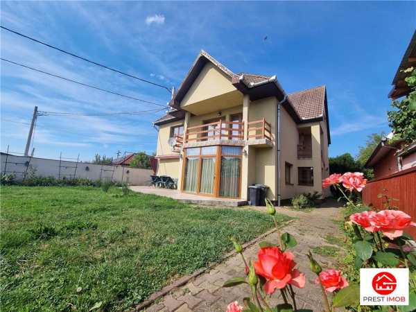 Casa vintage la standarde ridicate 278 mp cu 600 mp teren , sangeorgiu de mures