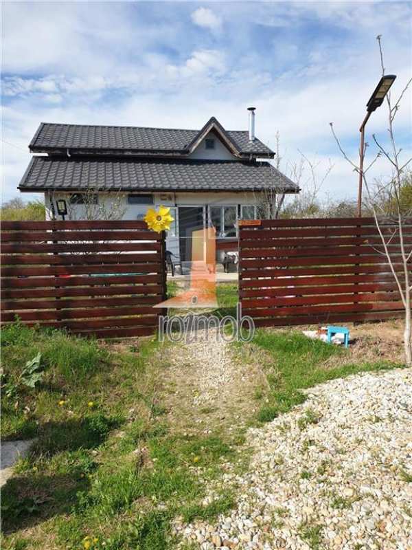 Adunatii copaceni, casa verde, costuri zero la intretinere,  constructie 2015