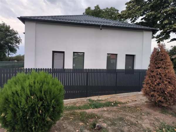 Casa buturugeni de vanzare,posibilitate si rate la dezvoltator