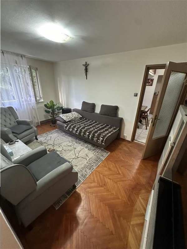 4 camere cu centrala aproape piata dacia