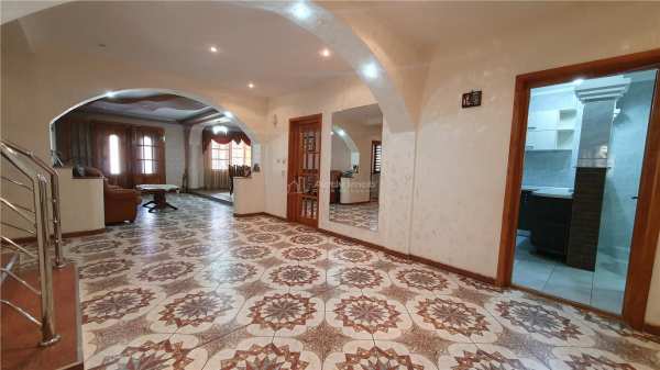 Casa individuala - 500 mp utili -  800 mp teren - burdujeni