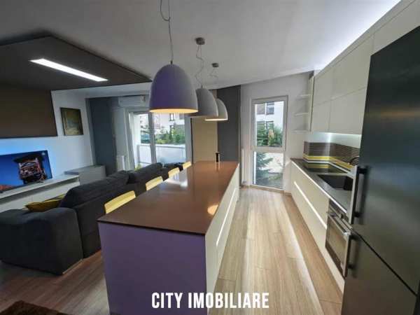 Apartament 2 camere, lux, mobilat, zona platinia.